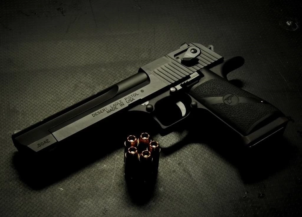 Desert Eagle: Το ισχυρότερο πιστόλι που κατασκευάστηκε ποτέ – Δείτε εικόνες & βίντεο